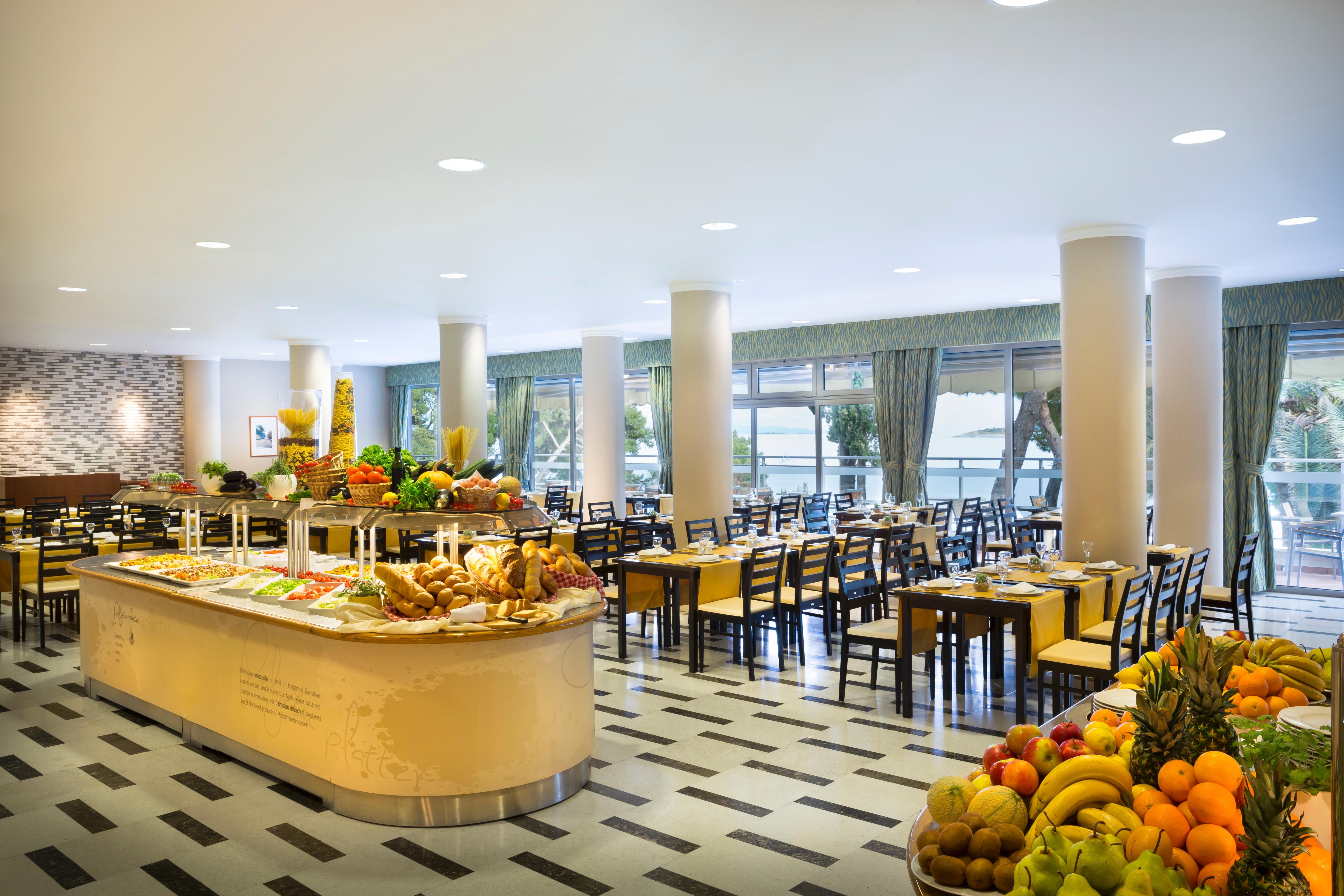 Aminess Vival Grand Azur Hotel Orebic Exterior photo