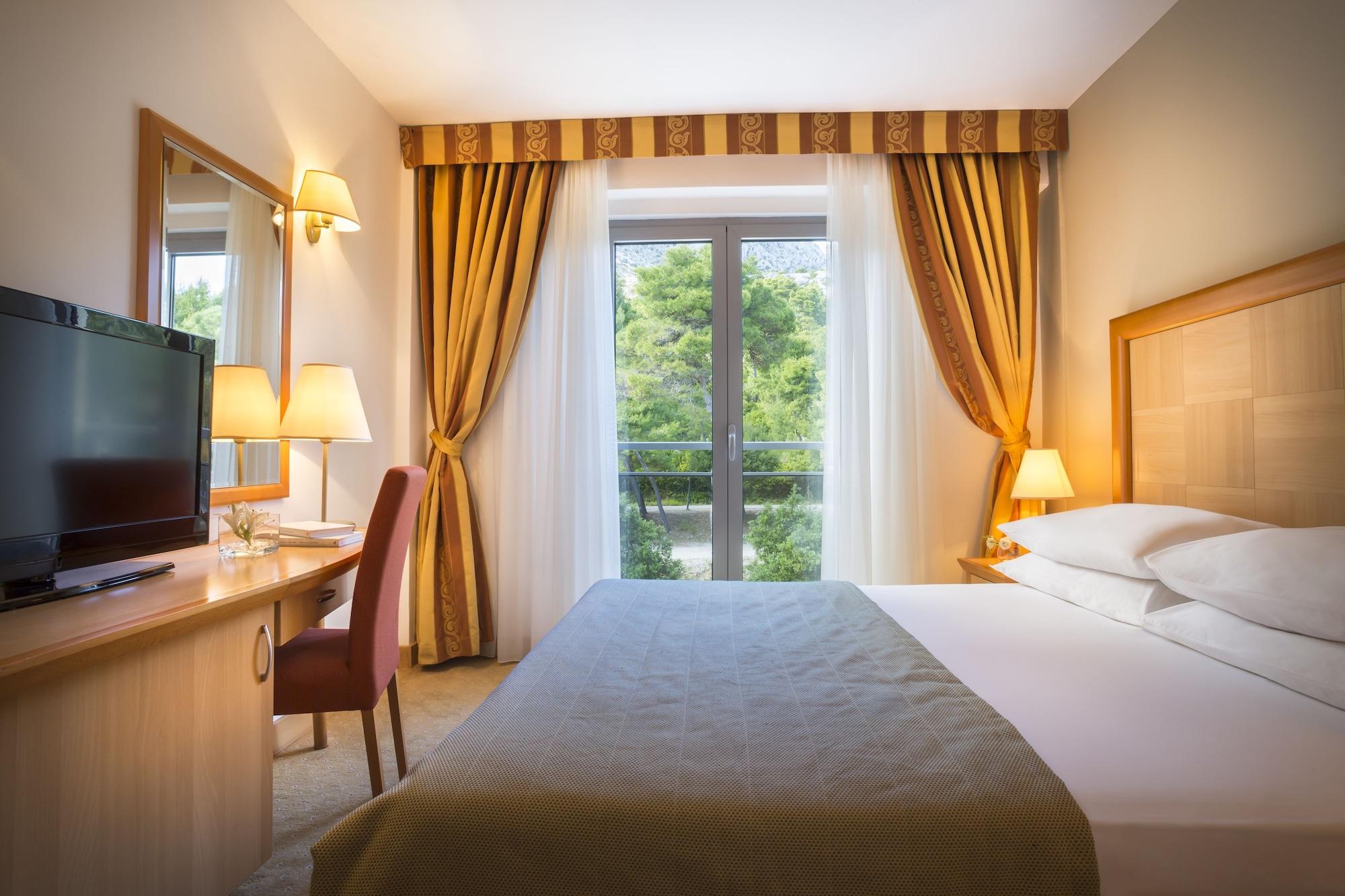 Aminess Vival Grand Azur Hotel Orebic Exterior photo