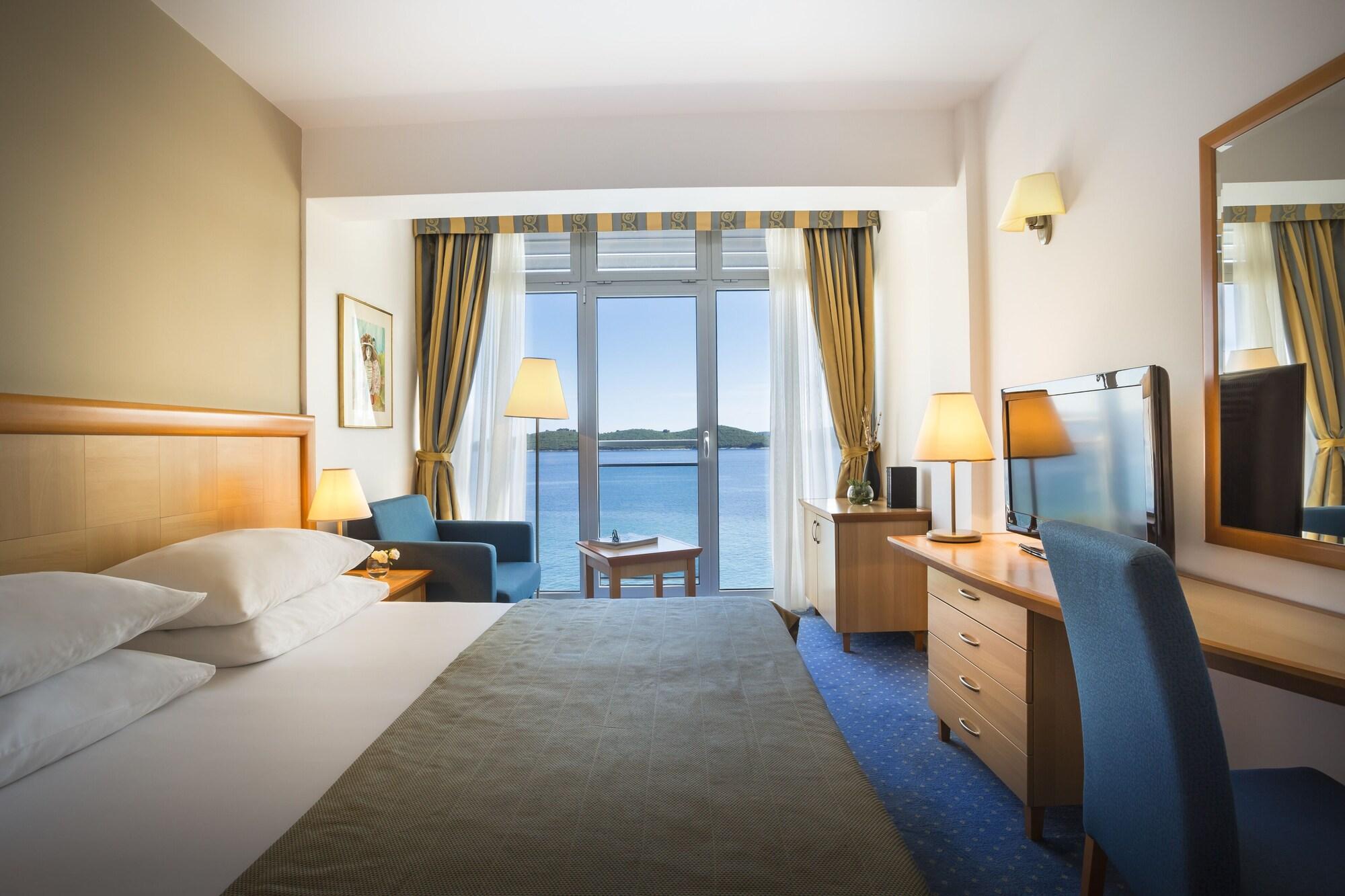 Aminess Vival Grand Azur Hotel Orebic Exterior photo