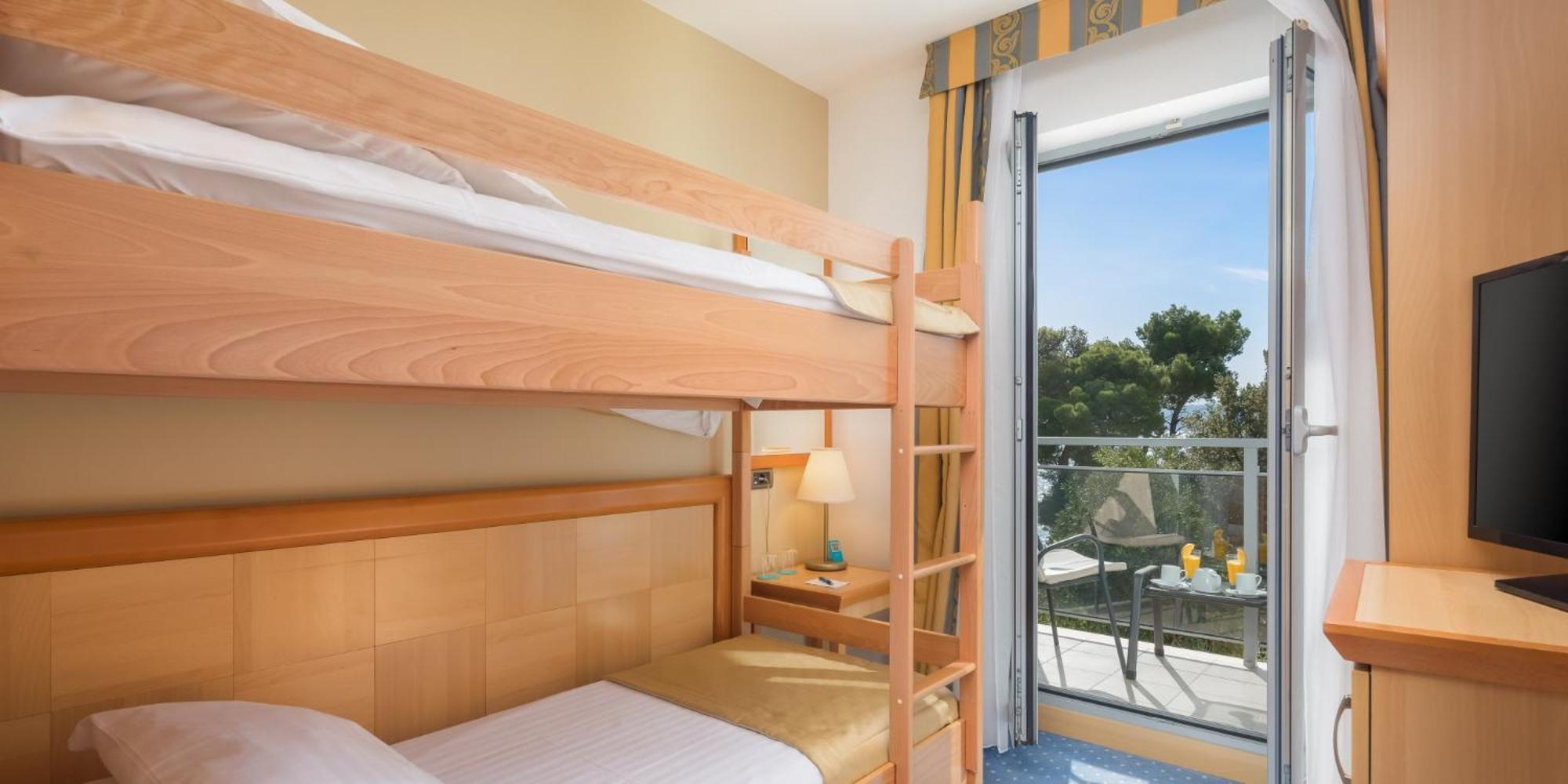 Aminess Vival Grand Azur Hotel Orebic Room photo